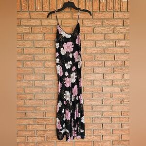WELL LOVED MIMI CHICA Floral Black and Pink Maxi Jumpsuit